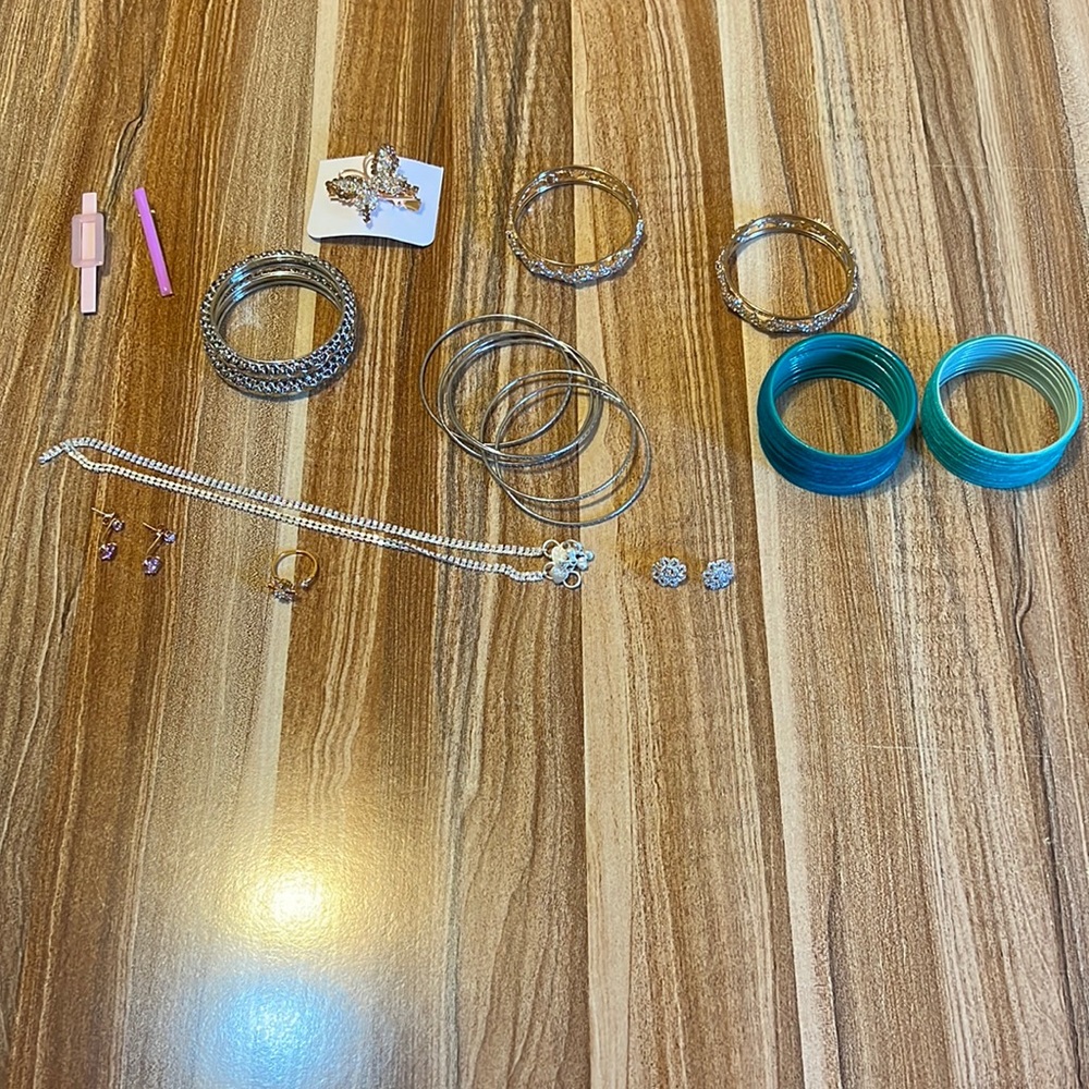 Jewelry bundle 4
